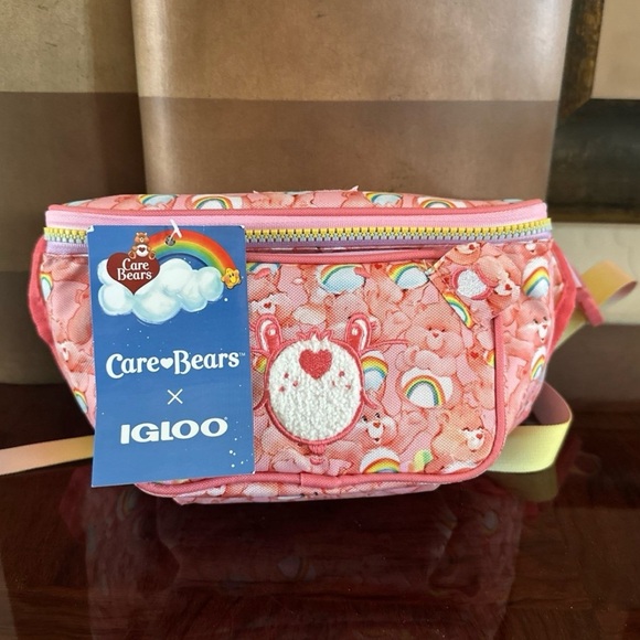 Igloo *NWT* Special Edition Care Bear Cheer Bear Fanny Pack Cooler Bag - Picture 4 of 11